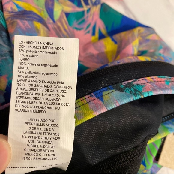 NWT Nike Kick Swim Shorts women’s - Picture 9 of 10